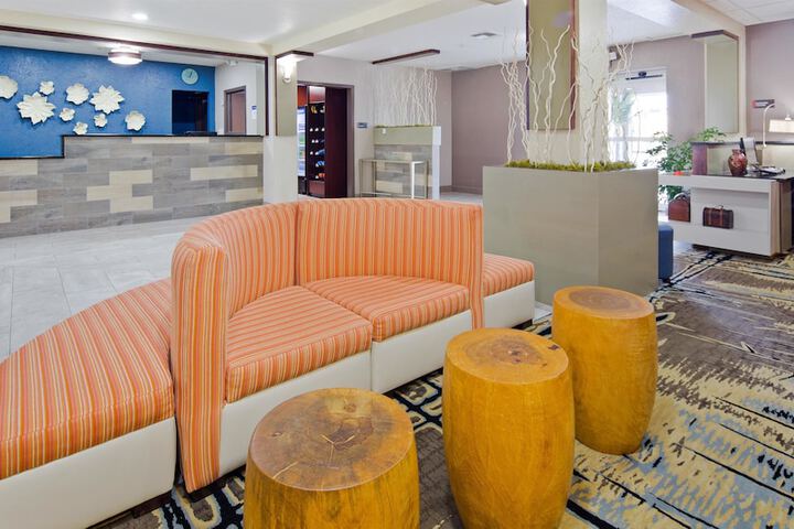 Hotel Interior 7 of 25