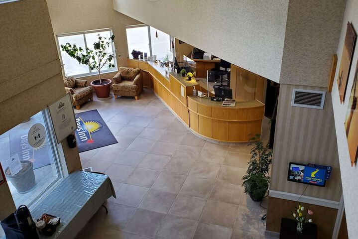 Hotel Interior 9 of 59