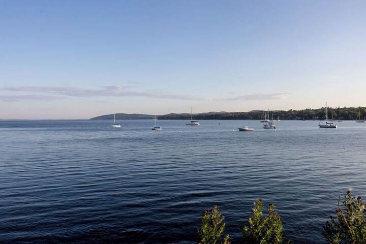 Belfast Harbor Inn