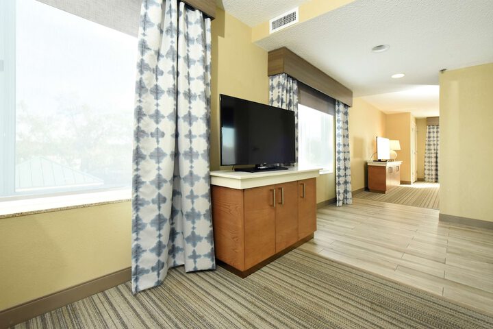 Room 37 of 79