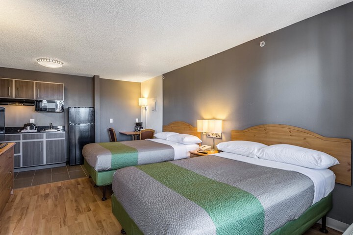 Room 17 of 30