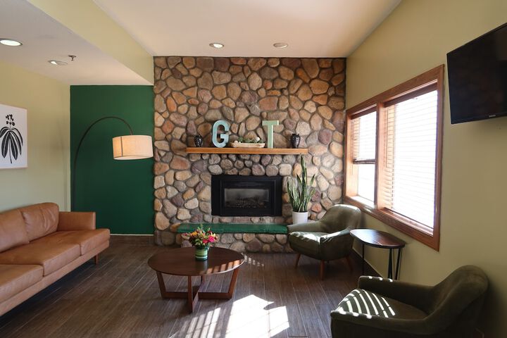 Hotel Interior 9 of 37