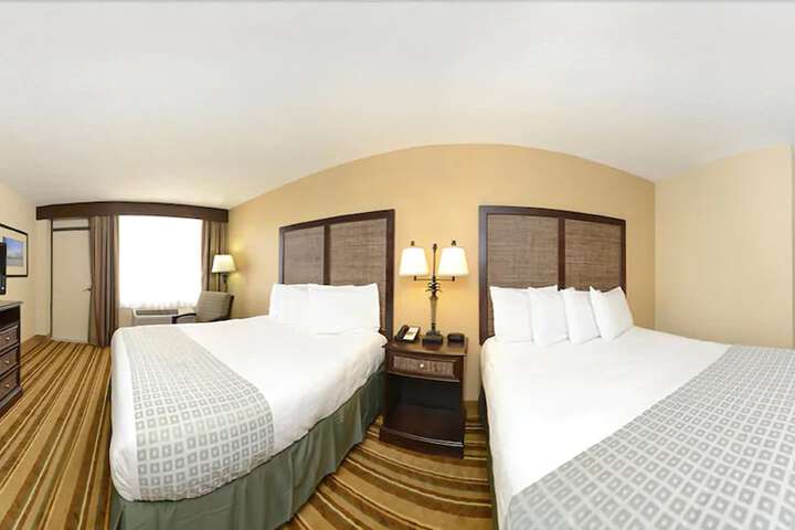 Room 12 of 30