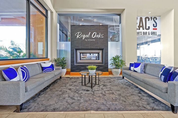 Regal Oaks Resort Vacation Townhomes by IDILIQ