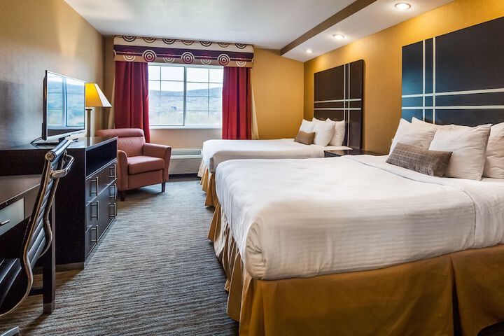 Room 8 of 25