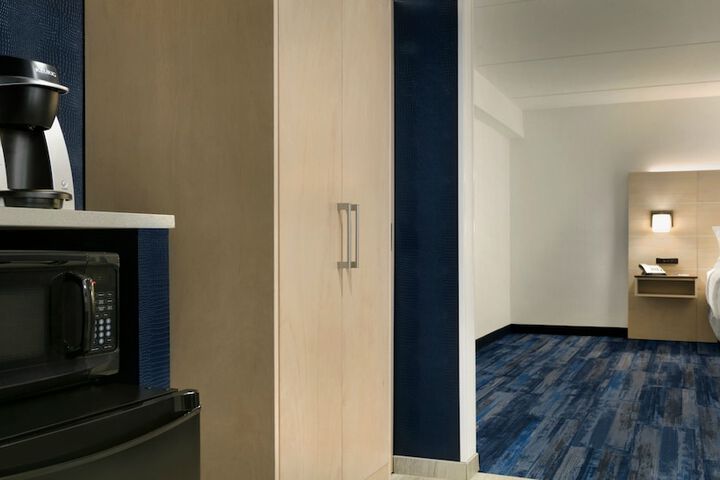 Room 14 of 46