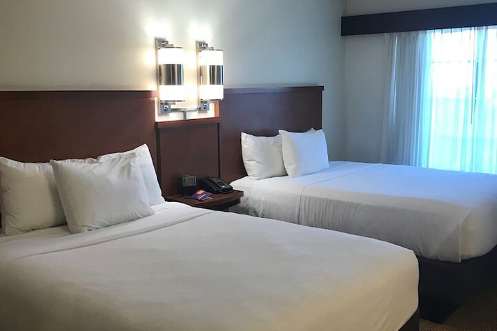 Room 13 of 22