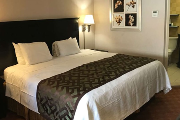 Room 28 of 45