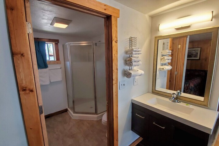 Teton Court Motel