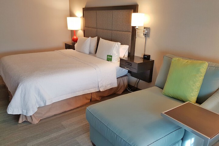 Room 30 of 73