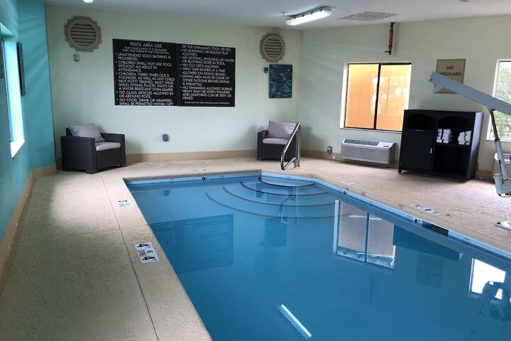 Pool 24 of 128