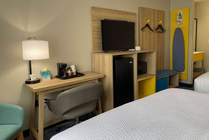 Room 42 of 56