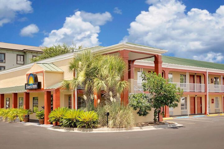 Hotel 3 of 28