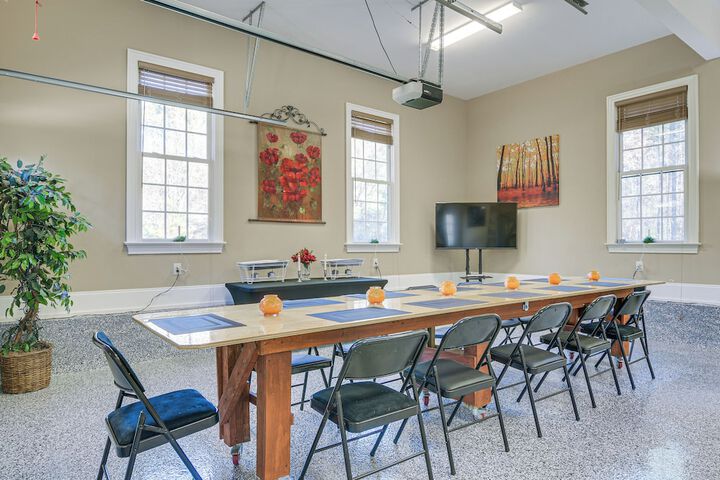 Luxury Estate: Game Room & Pickleball Court