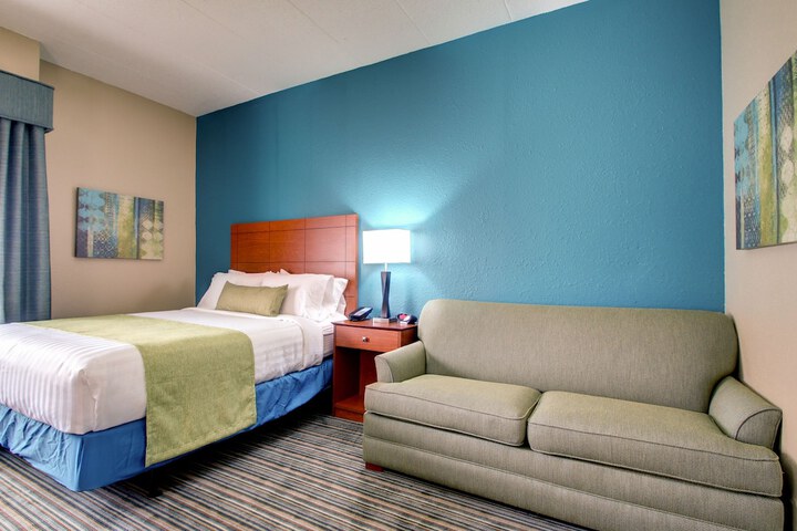 Room 35 of 51