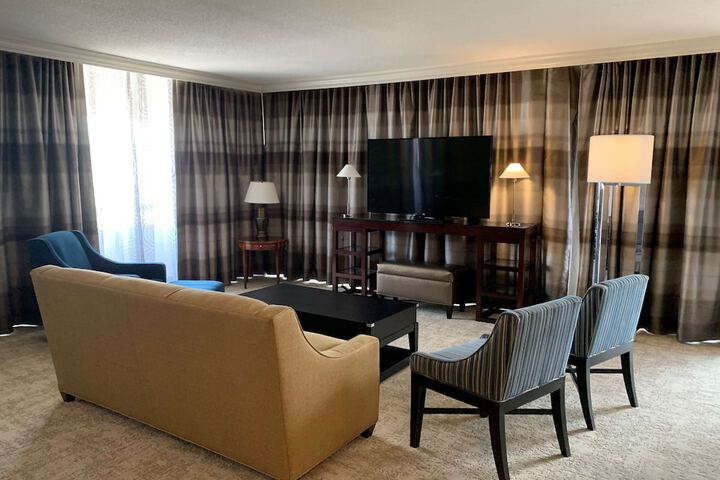 Room 36 of 62