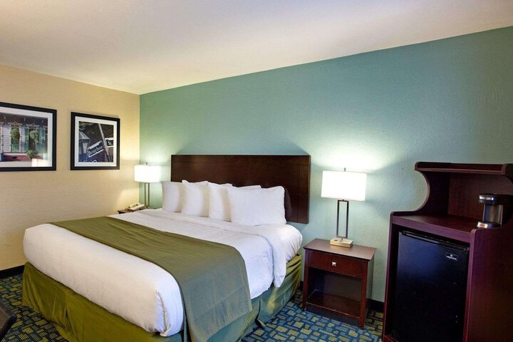 Room 20 of 32