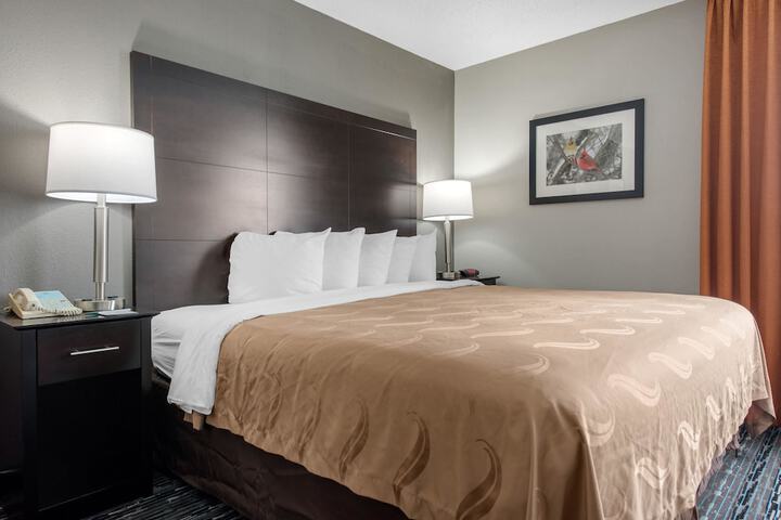 Room 15 of 35