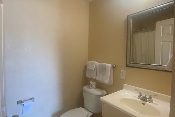 Room 14 of 21