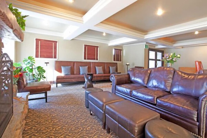 Hotel Interior 7 of 31