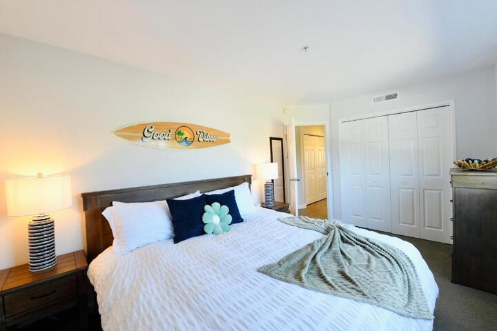 Royal Villa - Ocean View - Heated Pools - SEASCAPES BEST 1 BEDROOM - 3 BEDS - End Unit
