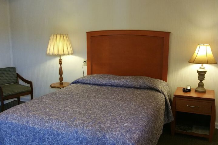 Room 50 of 65