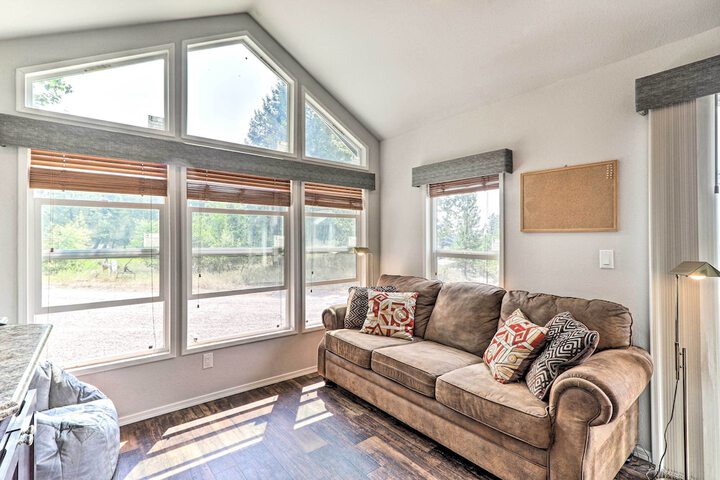 Eureka Tiny Home w / Hot Tub & Community Beach!