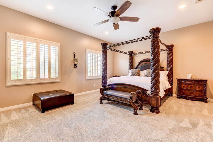 Pool BBQ & Bar: Family Home in Queen Creek