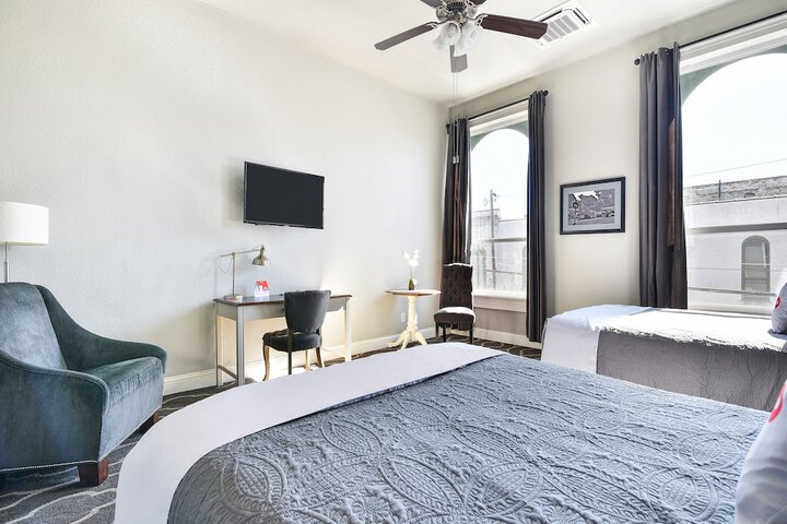 Room 20 of 32