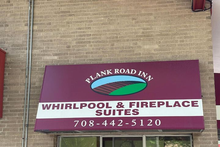 VIBE INN - WHIRLPOOL SUITES