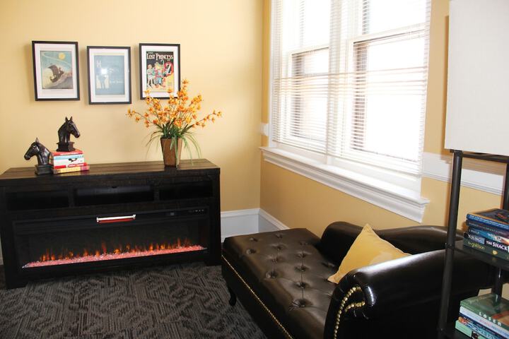 Hotel Interior 18 of 223