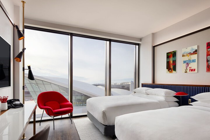 Room 19 of 28