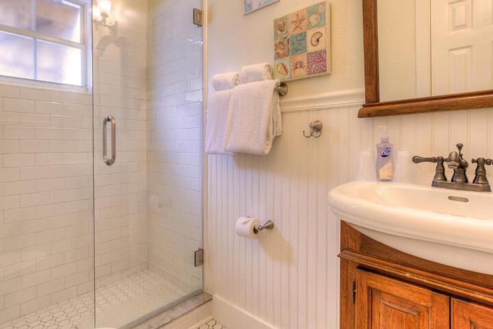 Key West Harbor Inn - Adults Only