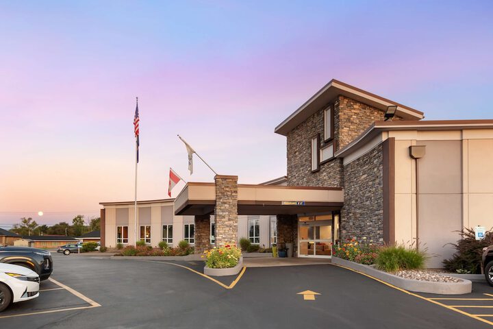 Hotel 2 of 40