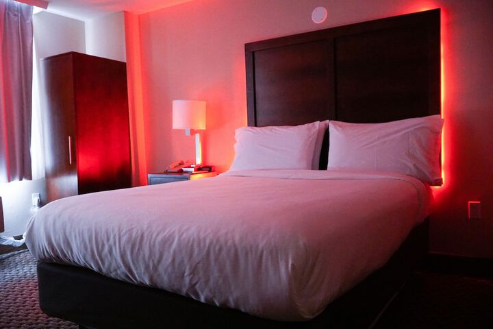 Room 21 of 43