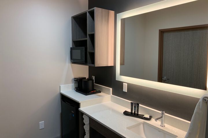 Room 44 of 57