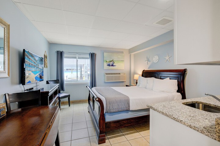Room 205 of 334