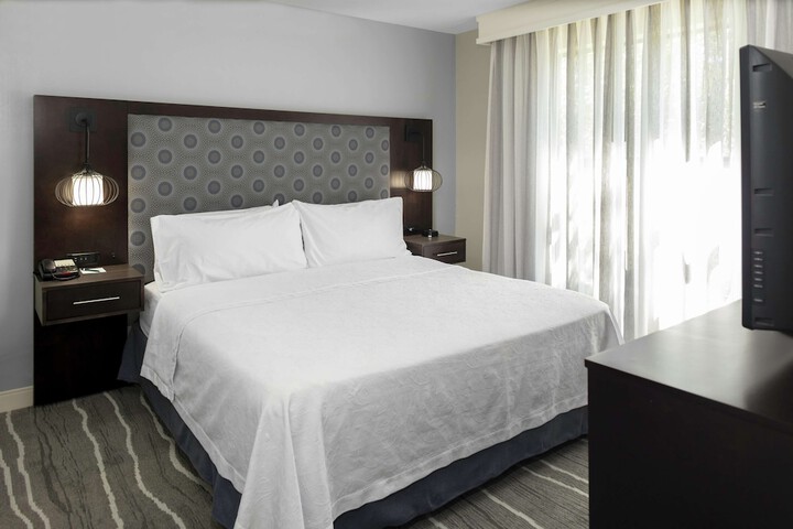 Room 15 of 32