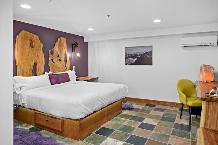 The Horton Hotel and Rooftop Lounge