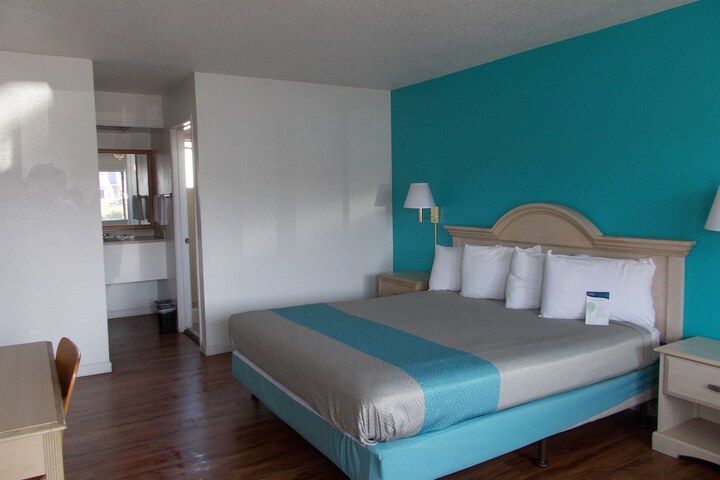 Motel 6 Fort Bragg CA