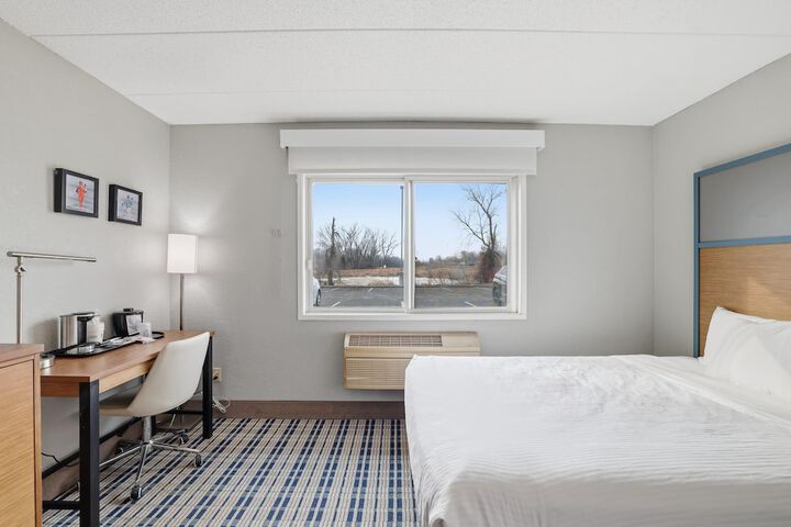 AmericInn by Wyndham White Bear Lake St. Paul