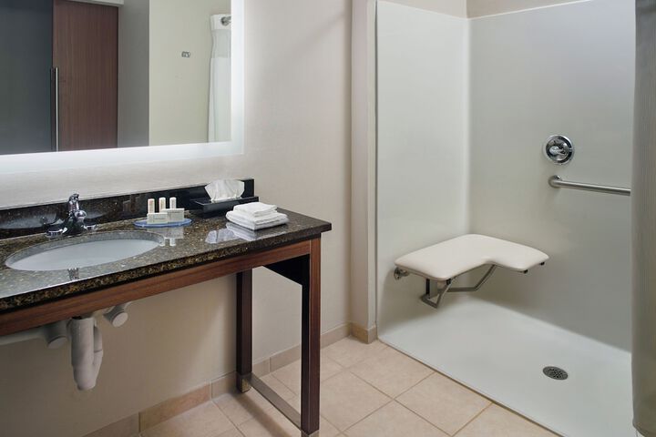 Fairfield Inn & Suites by Marriott Asheville Airport / Fletcher