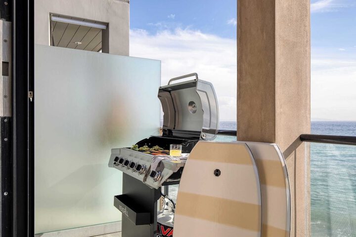 Matador by Avantstay Ocean Front Malibu Pad w / Rooftop Patio