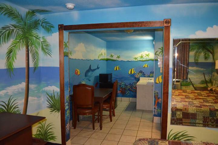 Room 15 of 31