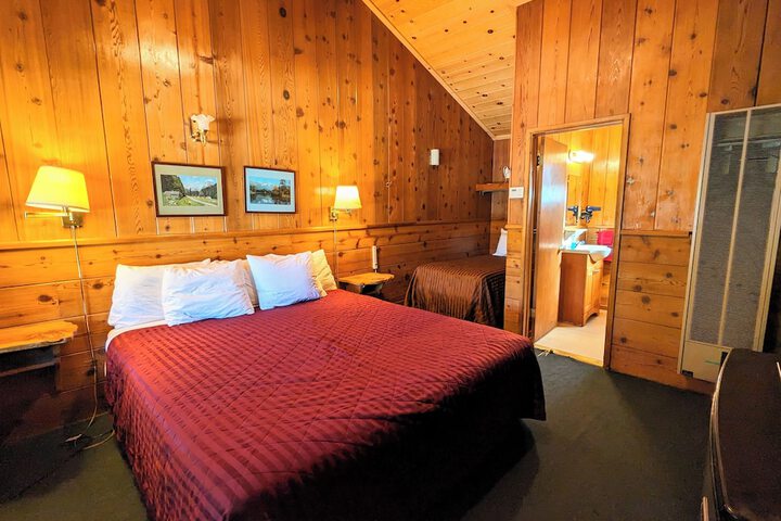 Room 6 of 47