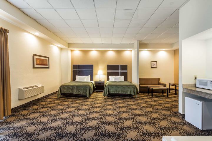 Room 28 of 56