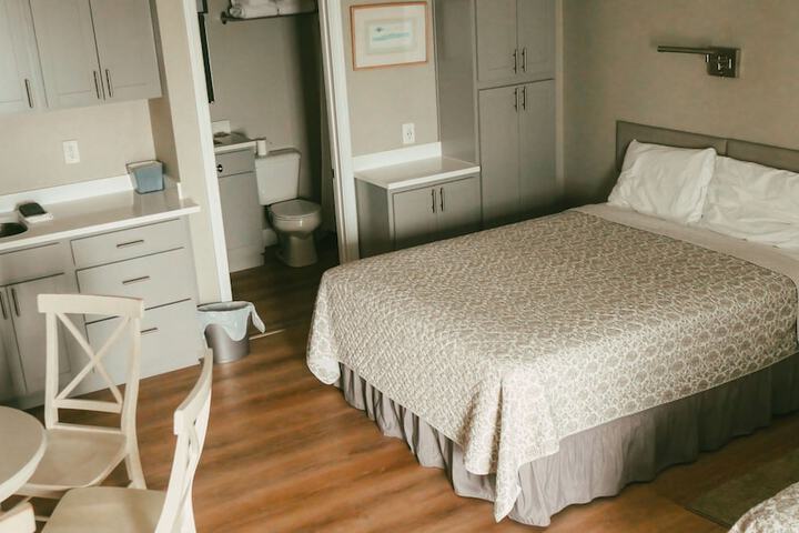 Room 51 of 124