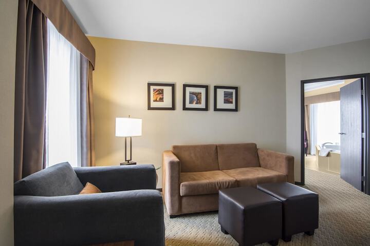Room 25 of 54