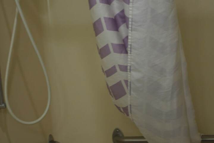 Room 16 of 42