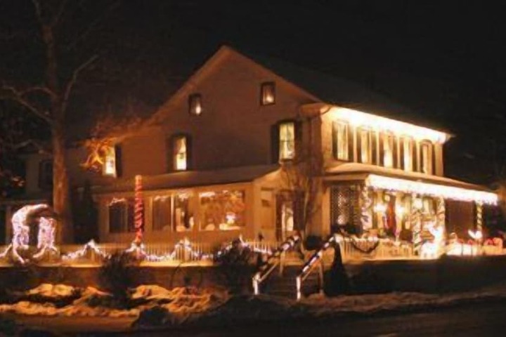 1825 Inn Bed and Breakfast